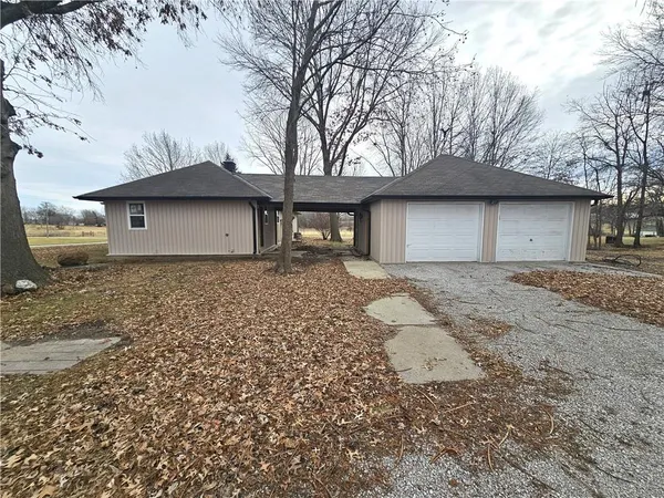 $218,000 | 108 Richill Drive, Hamilton, MO 64644