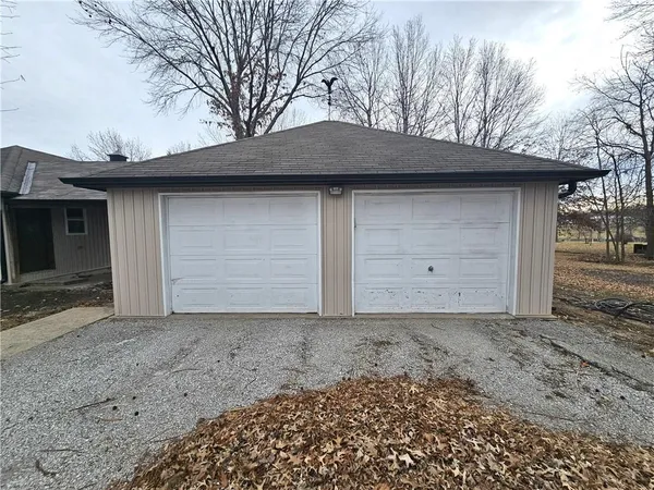 $218,000 | 108 Richill Drive, Hamilton, MO 64644