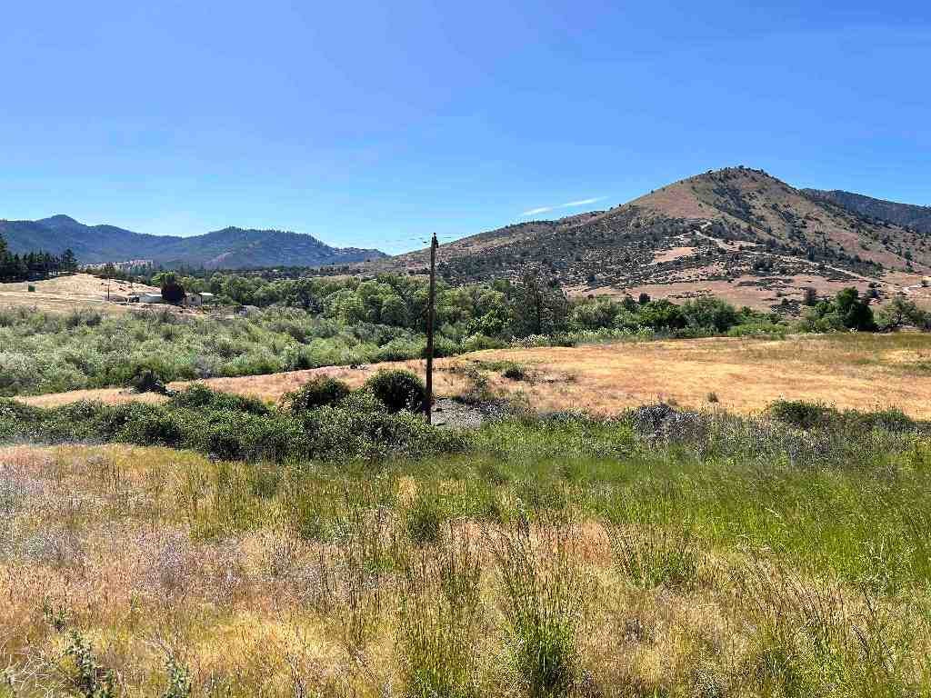 4435 Anderson Grade Road Yreka, CA 96097 - Photo 2 of 40 Gallery Image 2