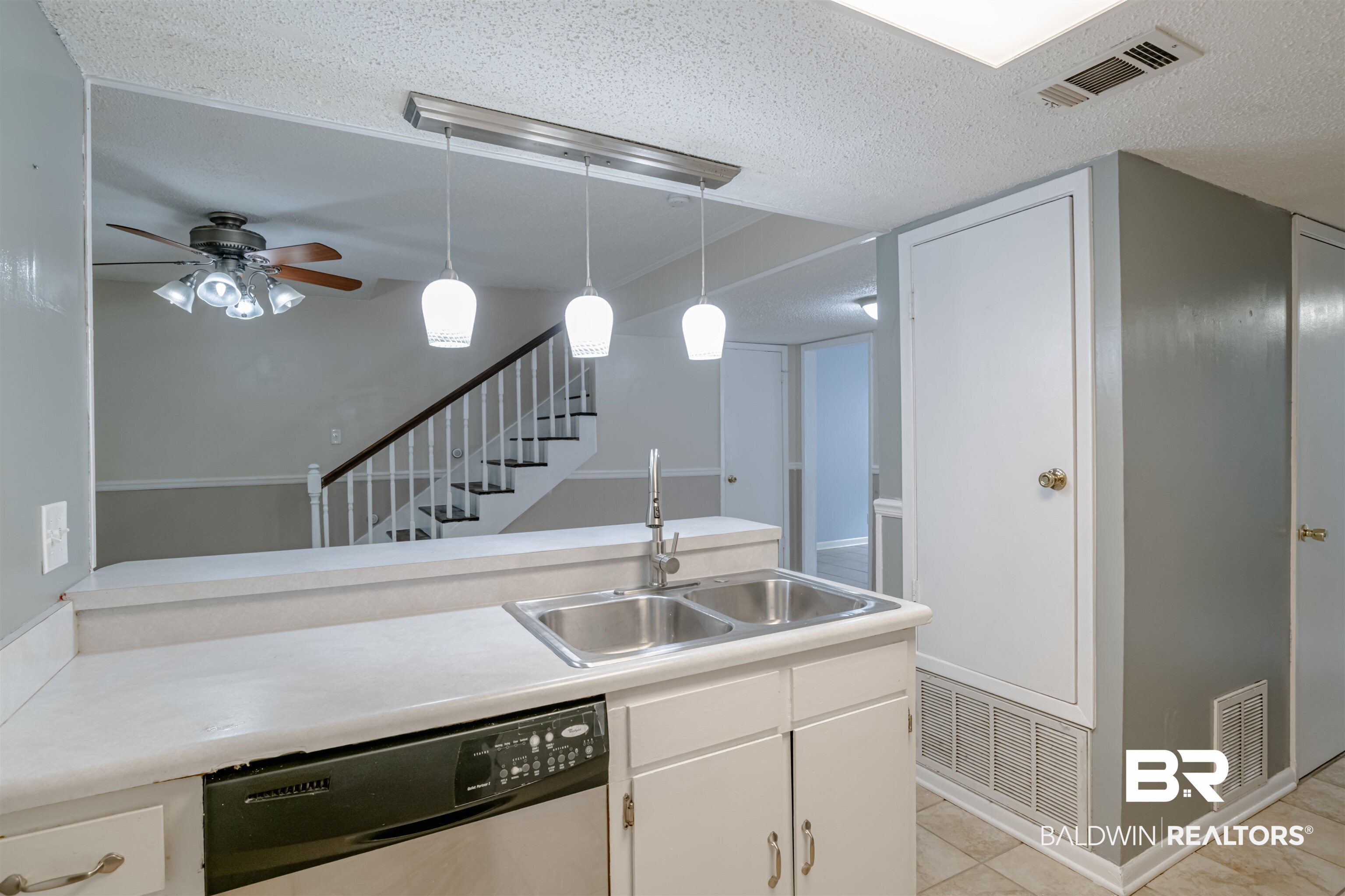 4017 Cottage Hill Road, Unit 30 Mobile, AL 36609 - Photo 14 of 27