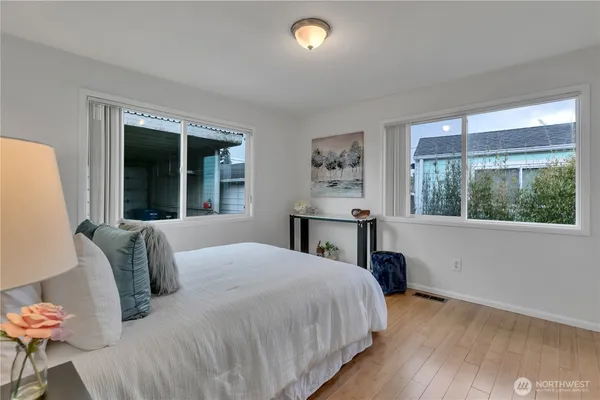$665,000 | 9431 21st Avenue Southwest, Seattle, WA 98106