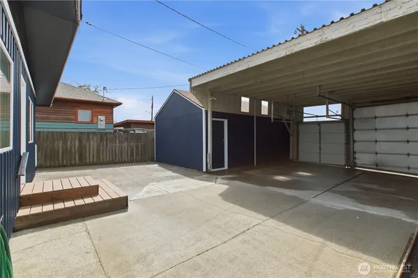 $665,000 | 9431 21st Avenue Southwest, Seattle, WA 98106