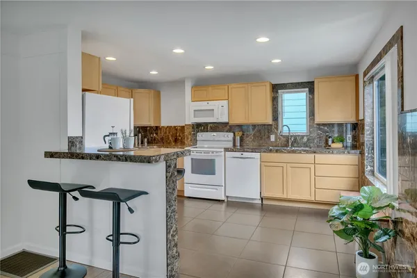 $665,000 | 9431 21st Avenue Southwest, Seattle, WA 98106