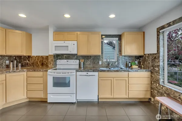 $665,000 | 9431 21st Avenue Southwest, Seattle, WA 98106