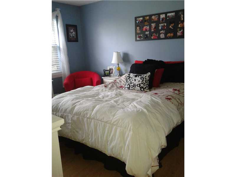 70 Carroll Avenue, Unit 708 Newport, RI 02840 - Photo 4 of 9 Exterior Front. Bedroom 1