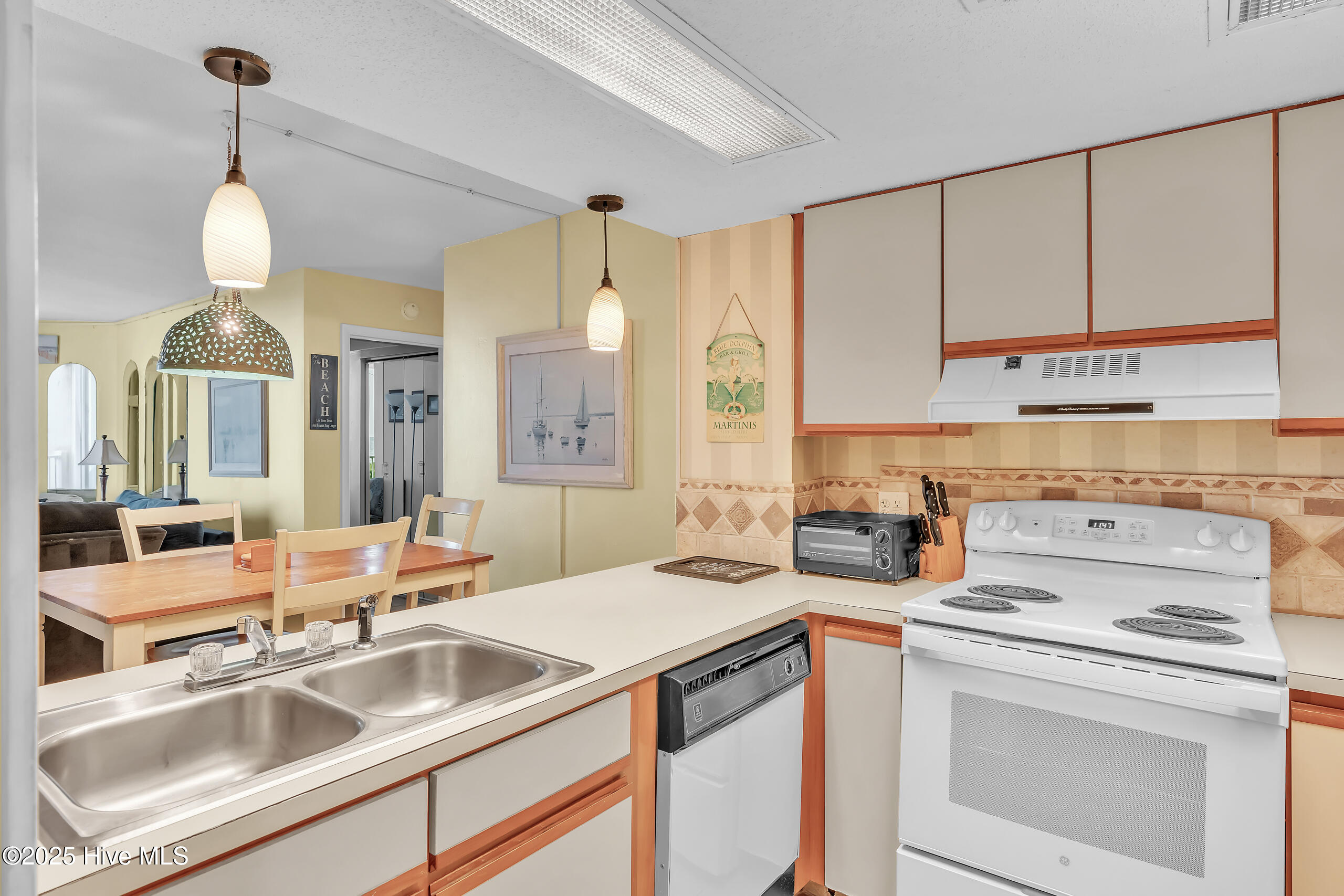 2000 New River Inlet Road, Unit 3105 North Topsail Beach, NC 28460 - Photo 4 of 27 DSC01115