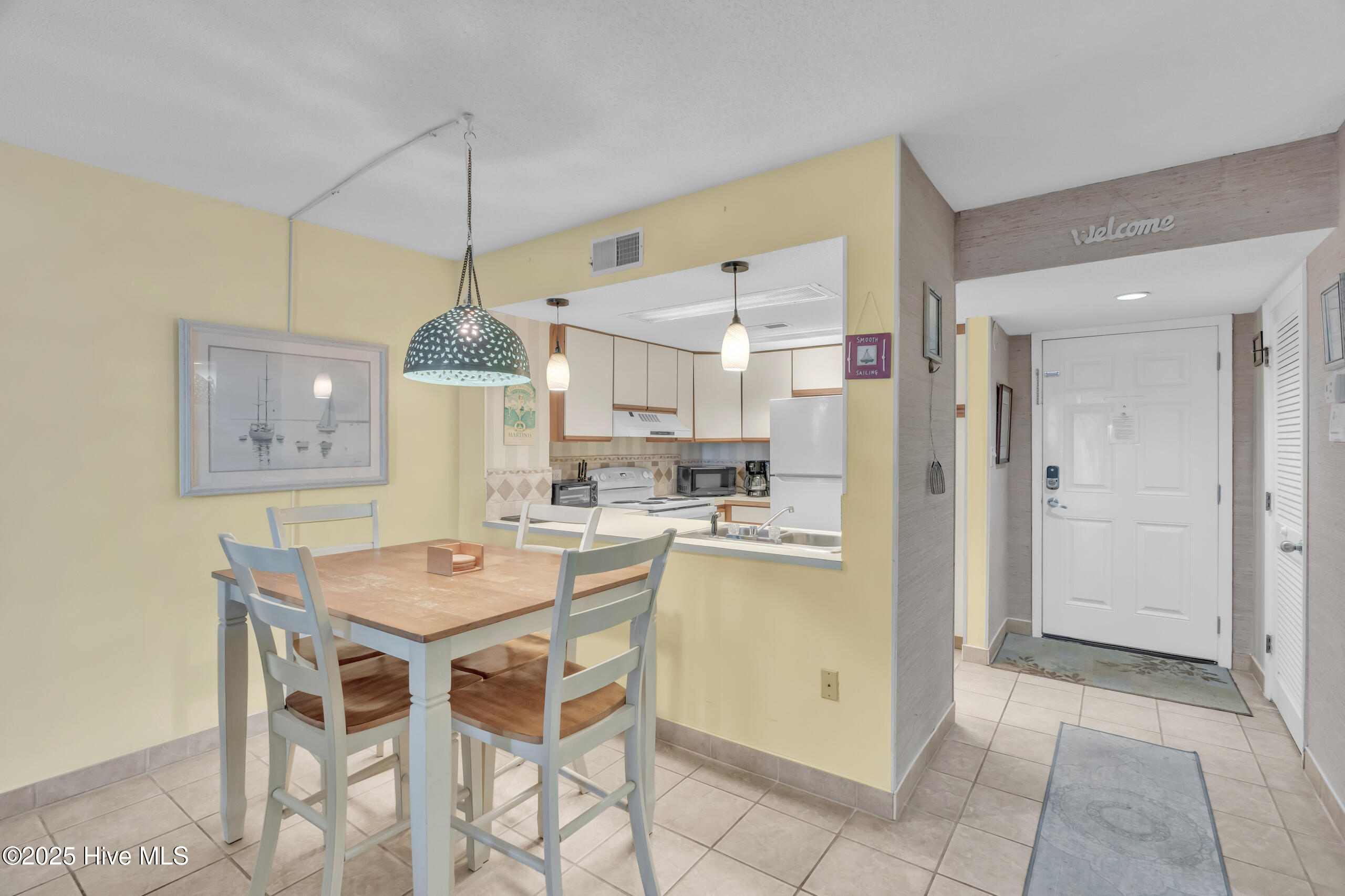 2000 New River Inlet Road, Unit 3105 North Topsail Beach, NC 28460 - Photo 8 of 27 DSC01135