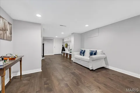 $1,299,000 | 11230 Hermitage Hill Place, St. Louis, MO 63131