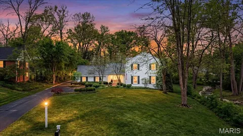 $1,299,000 | 11230 Hermitage Hill Place, St. Louis, MO 63131