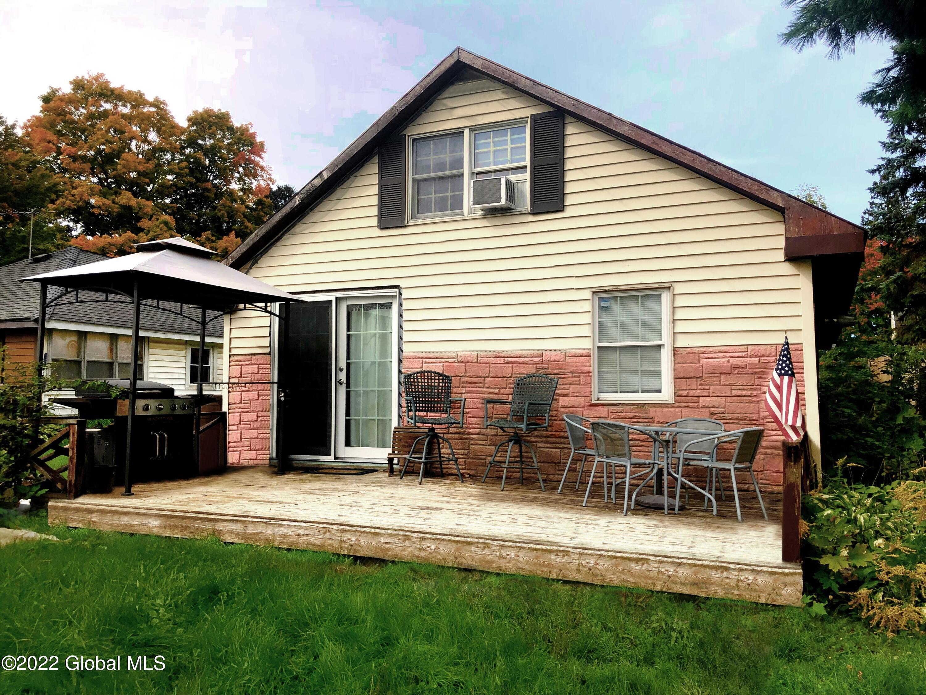 562 Alyssa Way Cambridge, NY 12816 - Photo 3 of 20 552AllysaWay_007