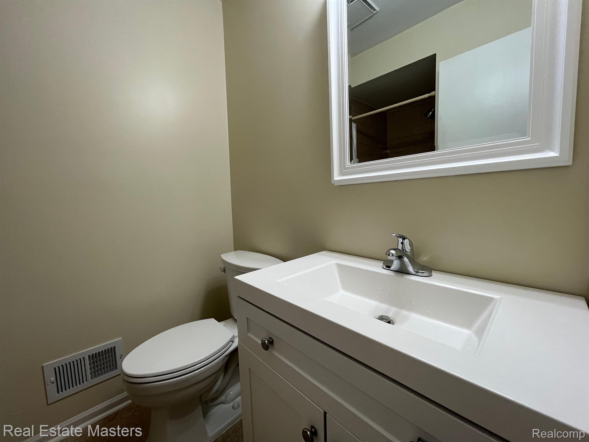 8425 Marquette Road Goodells, MI 48027 - Photo 8 of 25 Gallery Image 8