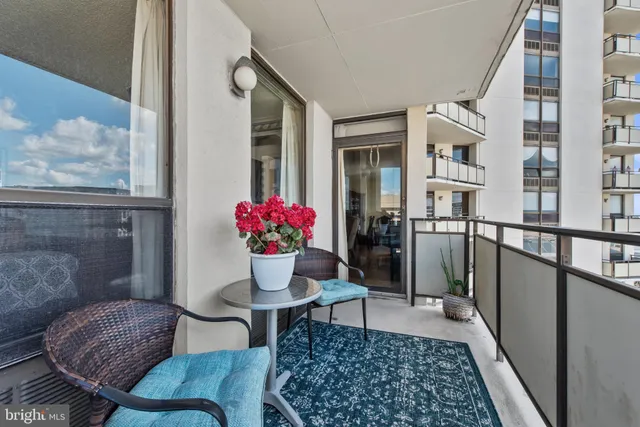 $2,200 | 205 East Joppa Road, Unit 1202, Towson, MD 21286