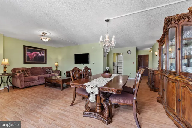 $2,200 | 205 East Joppa Road, Unit 1202, Towson, MD 21286