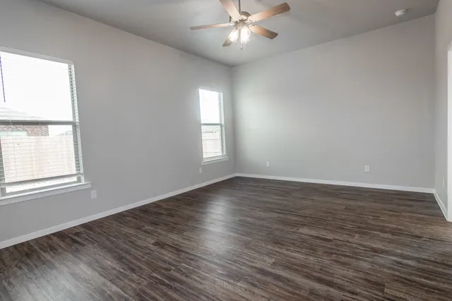 $2,125 | 2002 Kenwood Avenue, Lubbock, TX 79407