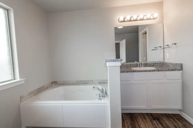 $2,125 | 2002 Kenwood Avenue, Lubbock, TX 79407