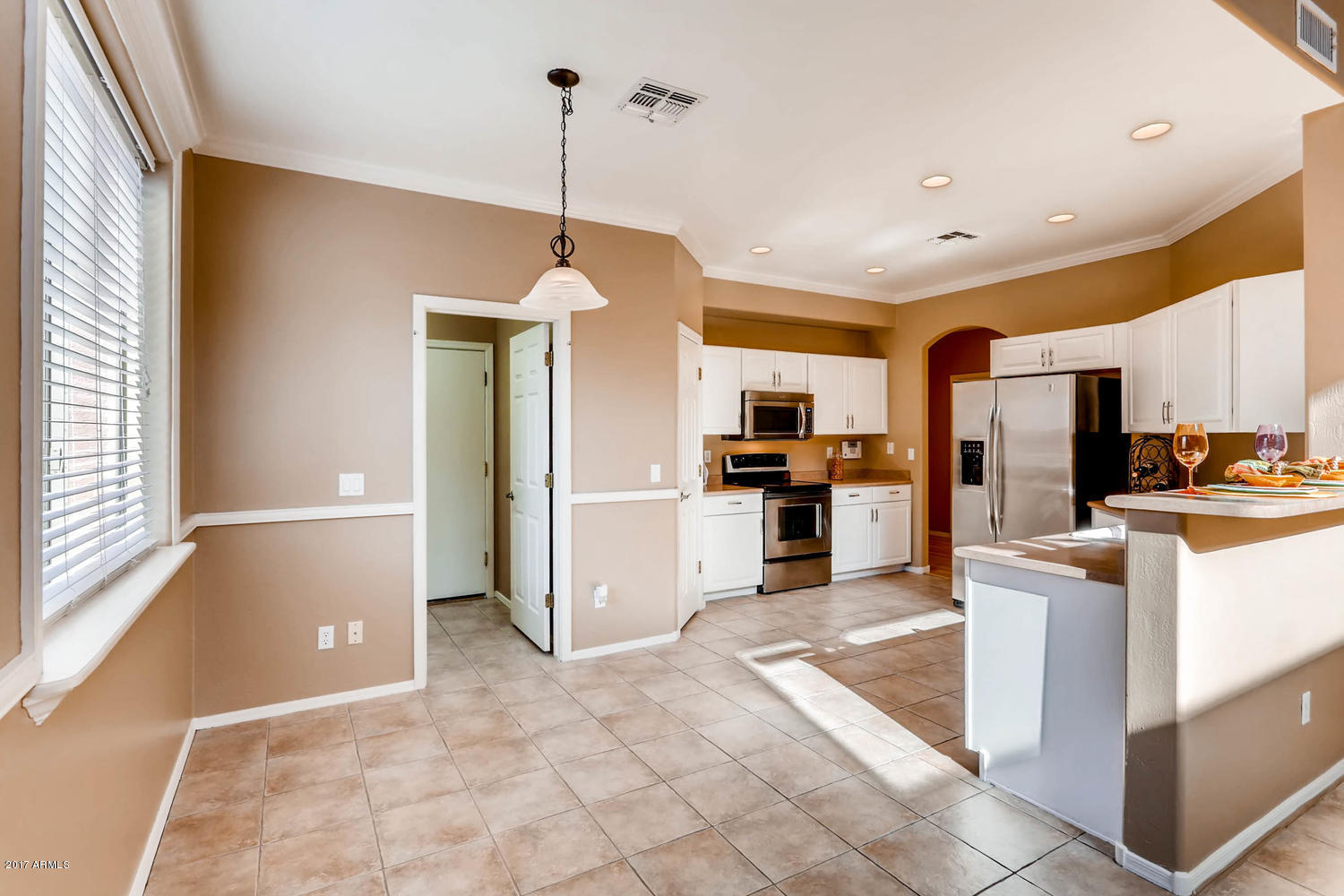 13629 West Monte Vista Road Goodyear, AZ 85395 - Photo 5 of 28 Kitchen