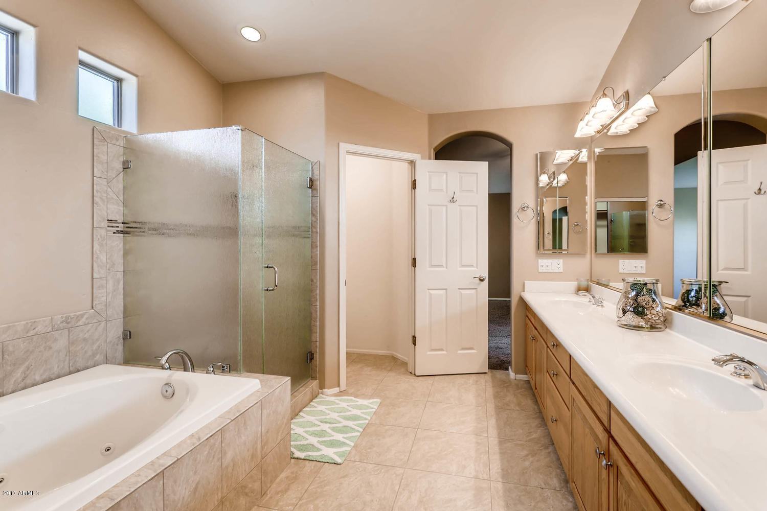13629 West Monte Vista Road Goodyear, AZ 85395 - Photo 8 of 28 Master Bath