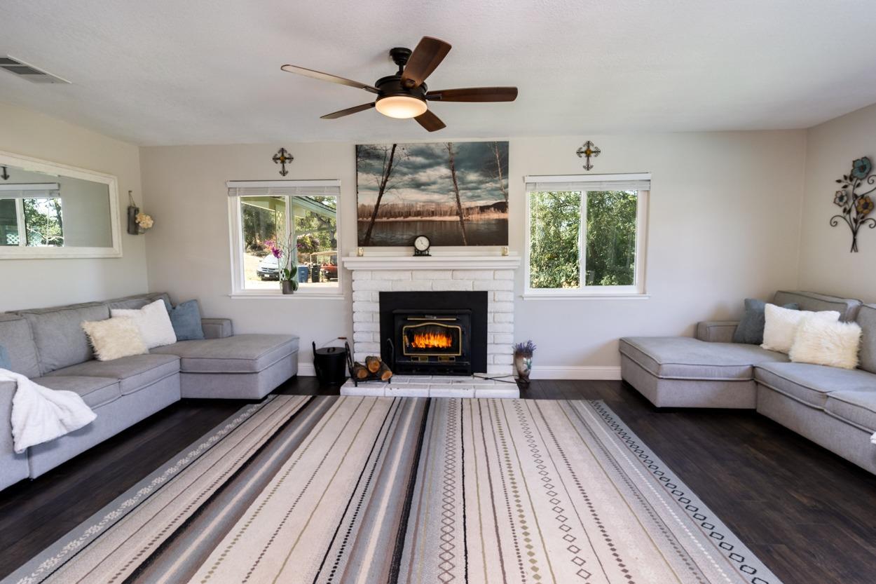 30589 Revis Road Coarsegold, CA 93614 - Photo 6 of 28 Gallery Image 6