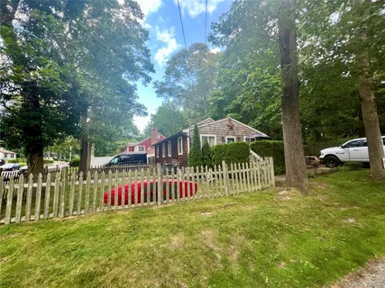 $399,990 | 230 Lakeside Trail, Ridge, NY 11961