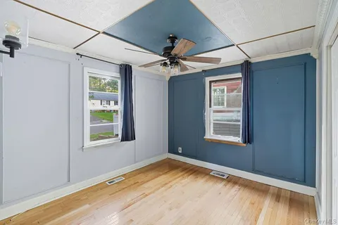 $399,990 | 230 Lakeside Trail, Ridge, NY 11961