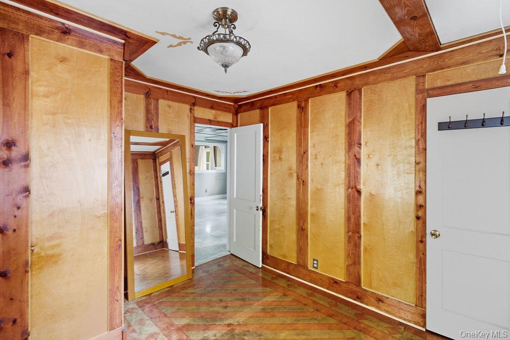 230 Lakeside Trail Ridge, NY 11961 - Photo 18 of 33 a view of an empty room