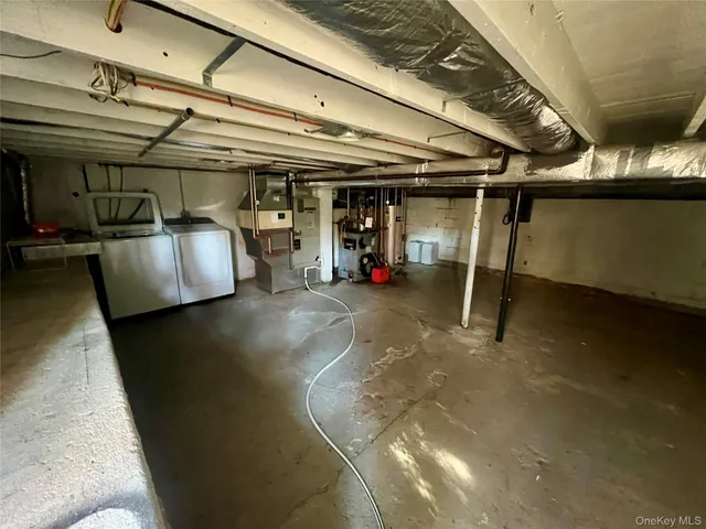 $399,990 | 230 Lakeside Trail, Ridge, NY 11961