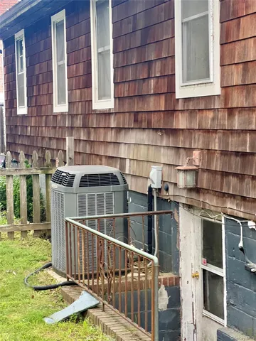 $399,990 | 230 Lakeside Trail, Ridge, NY 11961