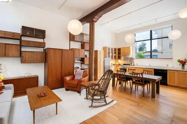 $518,000 | 2484 Martin Luther King Jr Way, Berkeley, CA 94704