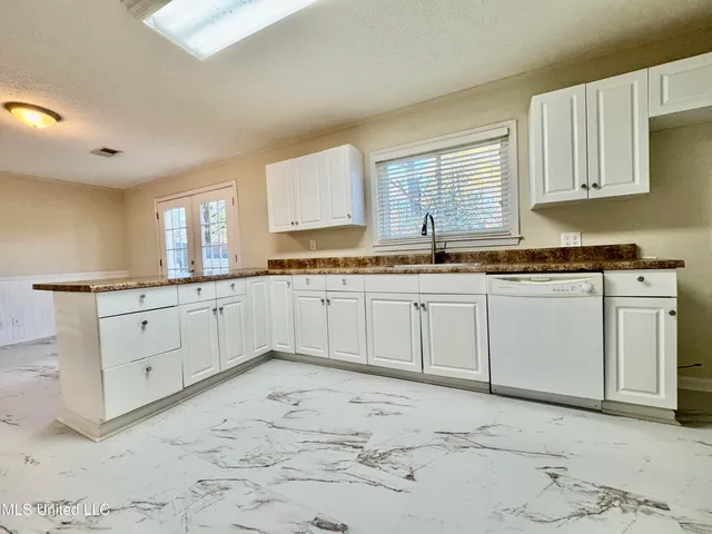 $214,900 | 1028 Browns Ferry Road, Senatobia, MS 38668