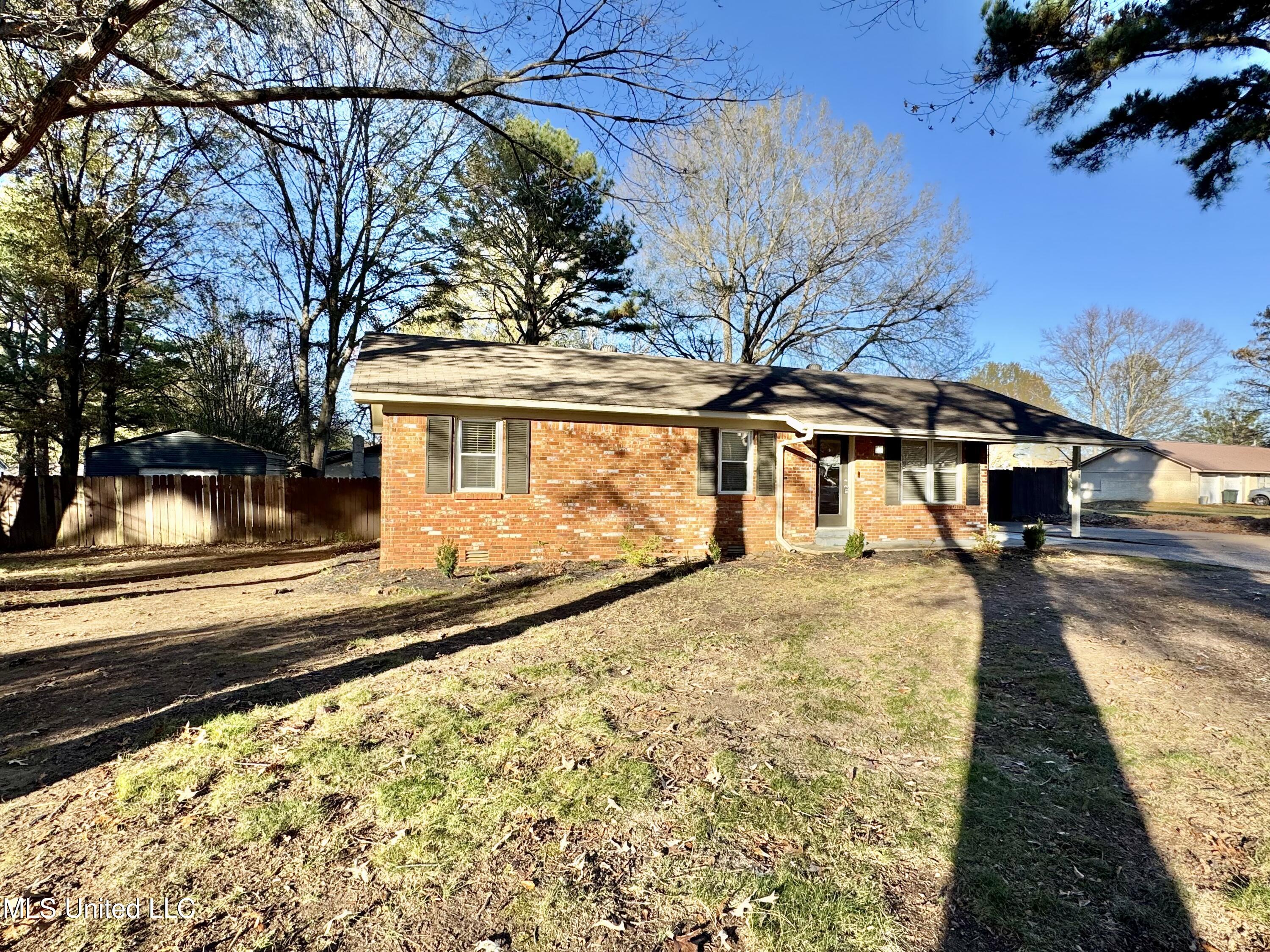 1028 Browns Ferry Road Senatobia, MS 38668 - Photo 5 of 22 IMG_3286