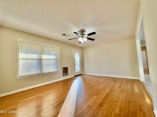 $214,900 | 1028 Browns Ferry Road, Senatobia, MS 38668