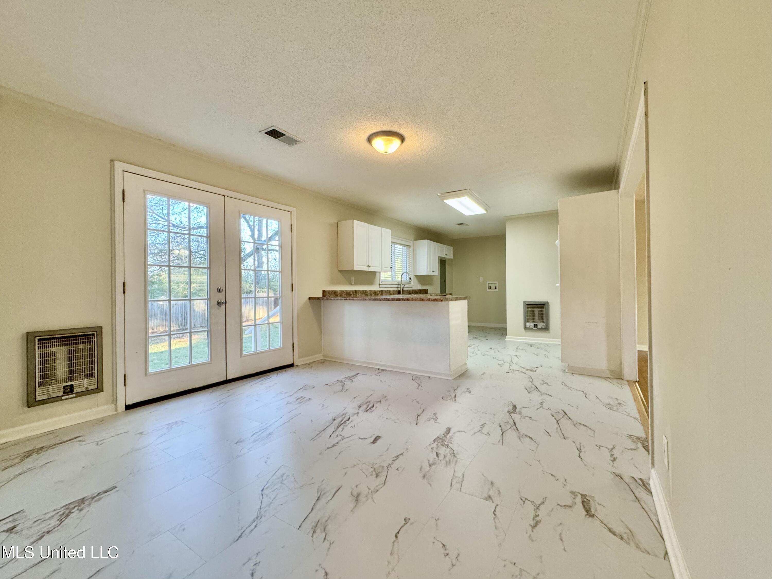 1028 Browns Ferry Road Senatobia, MS 38668 - Photo 9 of 22 IMG_3298