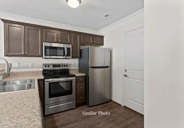 $1,450 | 465 Sullivan Loop Road, Midway Park, NC 28544