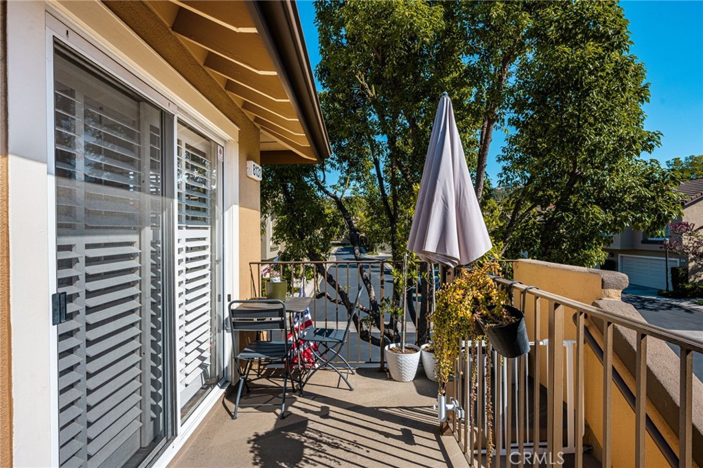 8131 East Oak Ridge Circle Anaheim, CA 92808 - Photo 4 of 33