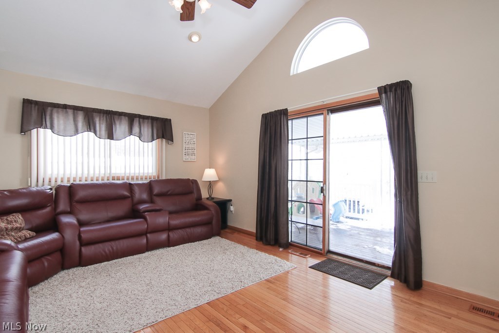 30029 Barjode Road Willowick, OH 44095 - Photo 4 of 31 Gallery Image 4