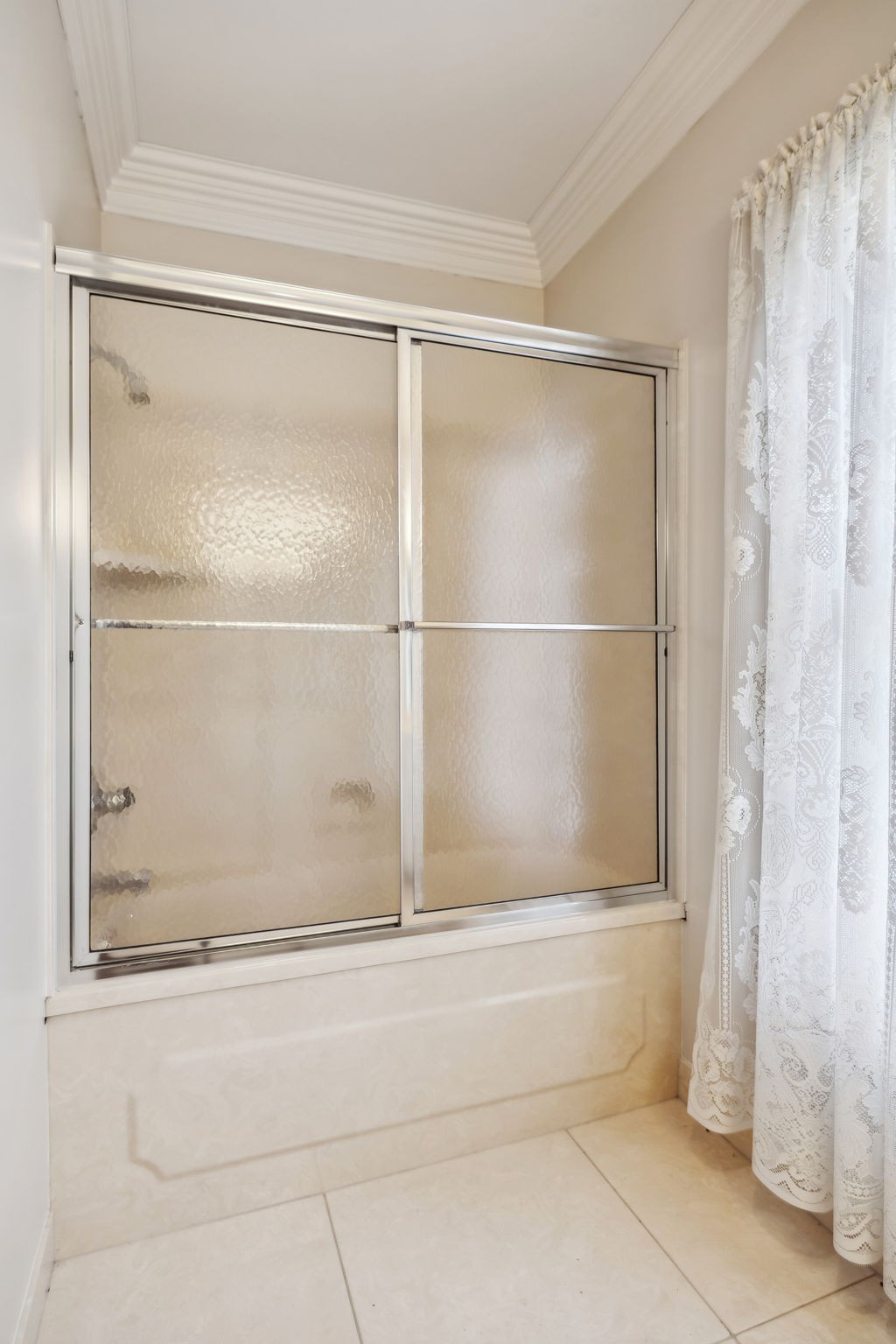5090 Main Street Spring Hill, TN 37174 - Photo 42 of 91 a bathroom with a bathtub