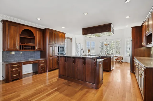 $28,900,000 | 5090 Main Street, Spring Hill, TN 37174