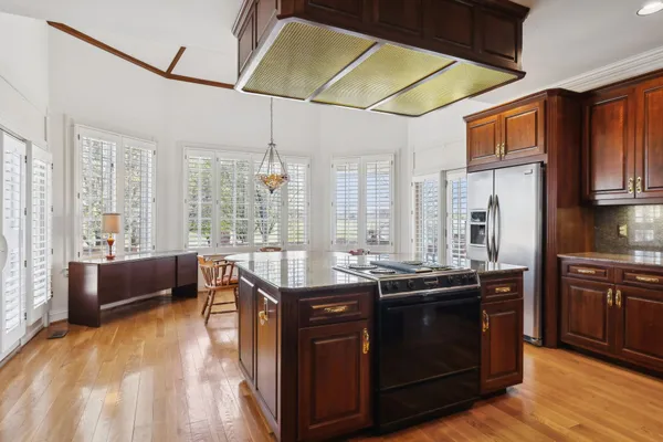 $28,900,000 | 5090 Main Street, Spring Hill, TN 37174