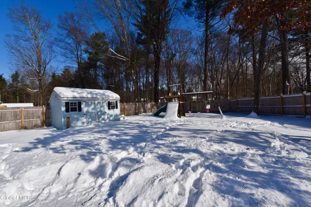 $3,700 | 9 Bell Flower Road, Ballston Spa, NY 12020