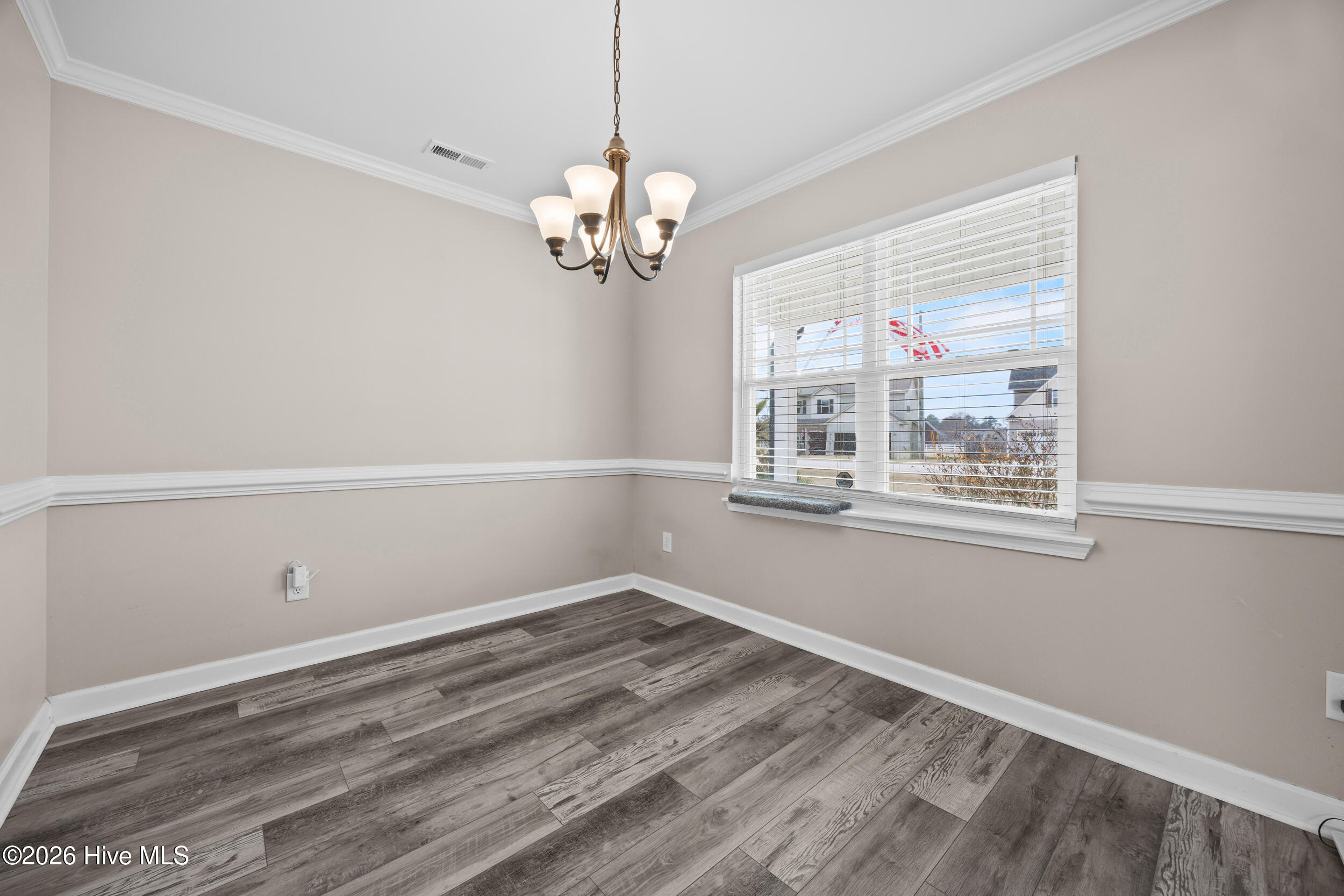 105 Barnhouse Road Jacksonville, NC 28546 - Photo 10 of 56 10_dining room