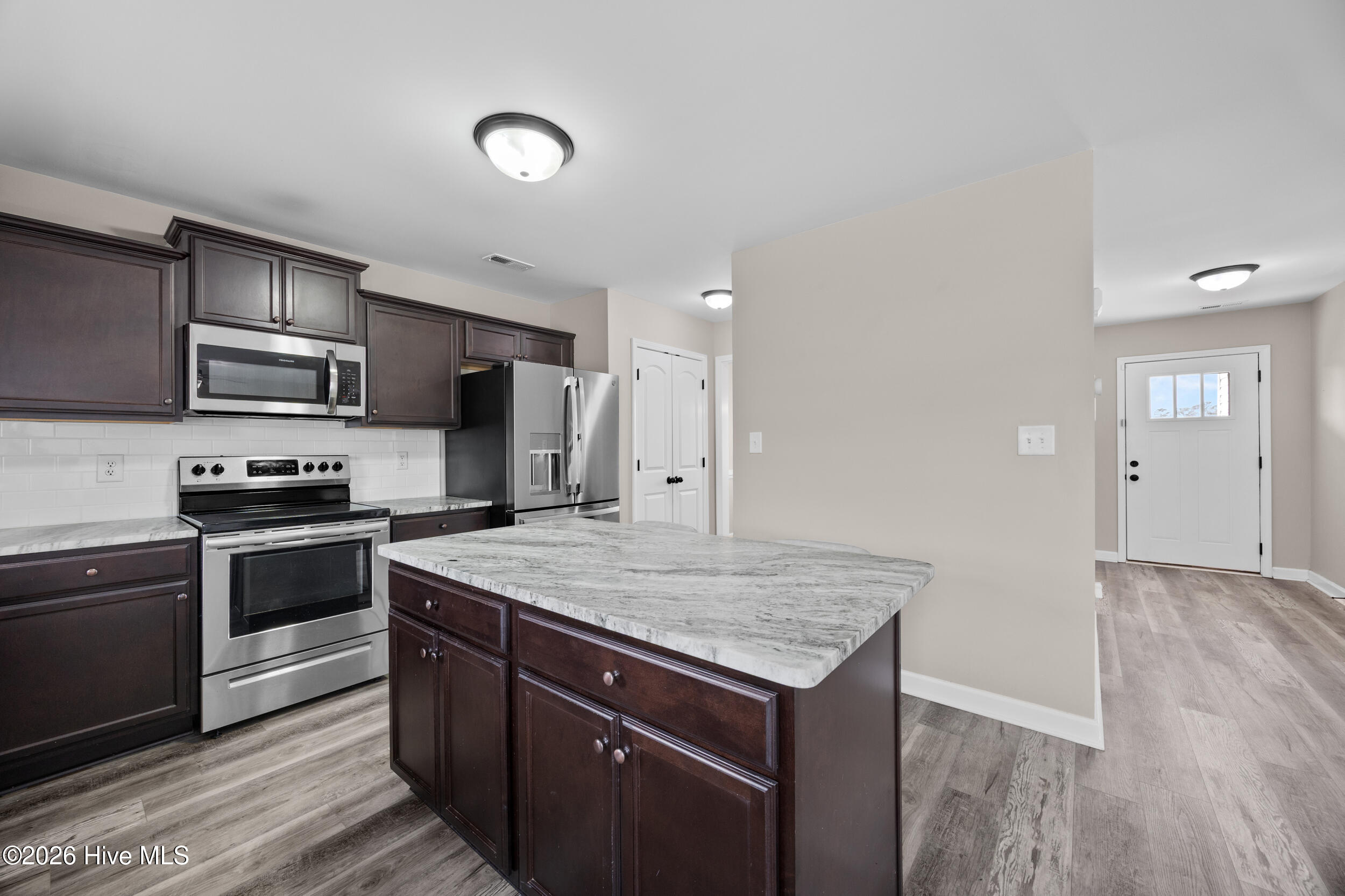 105 Barnhouse Road Jacksonville, NC 28546 - Photo 16 of 56 16_kitchen