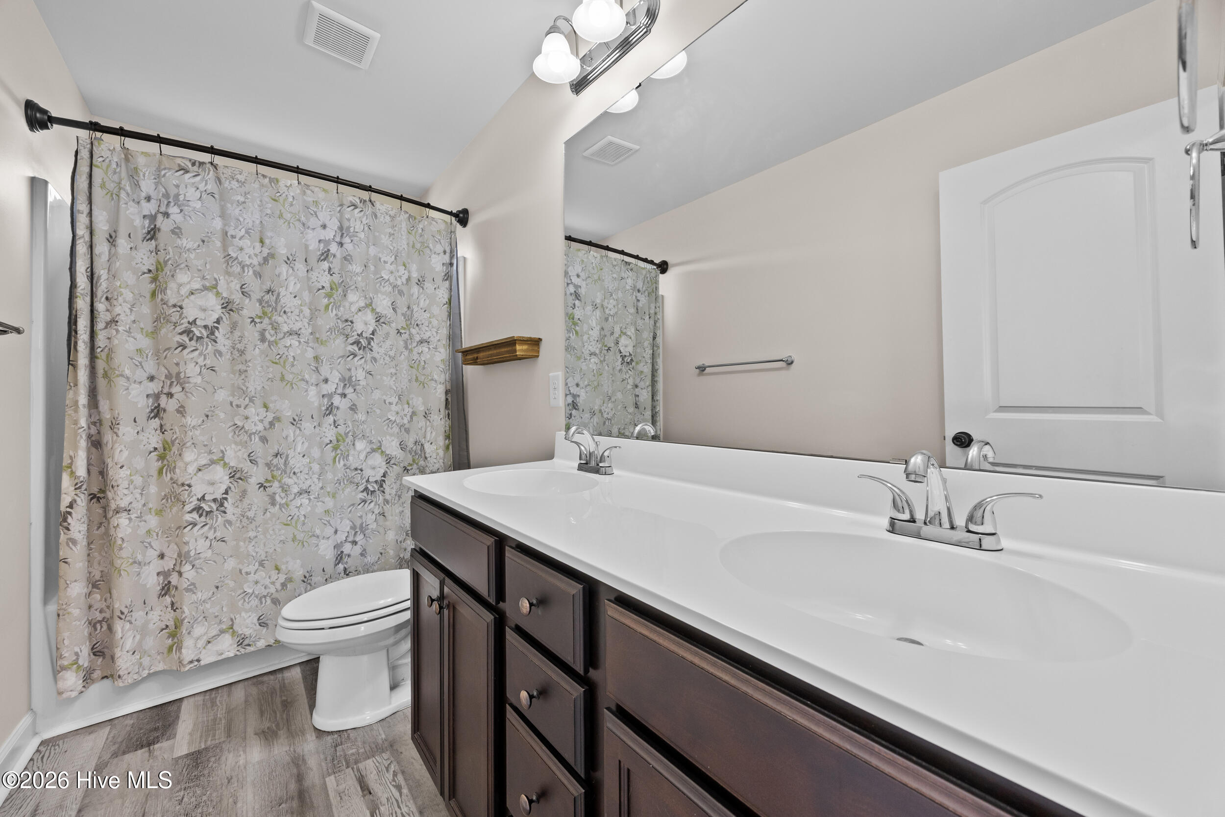 105 Barnhouse Road Jacksonville, NC 28546 - Photo 27 of 56 27_bathroom
