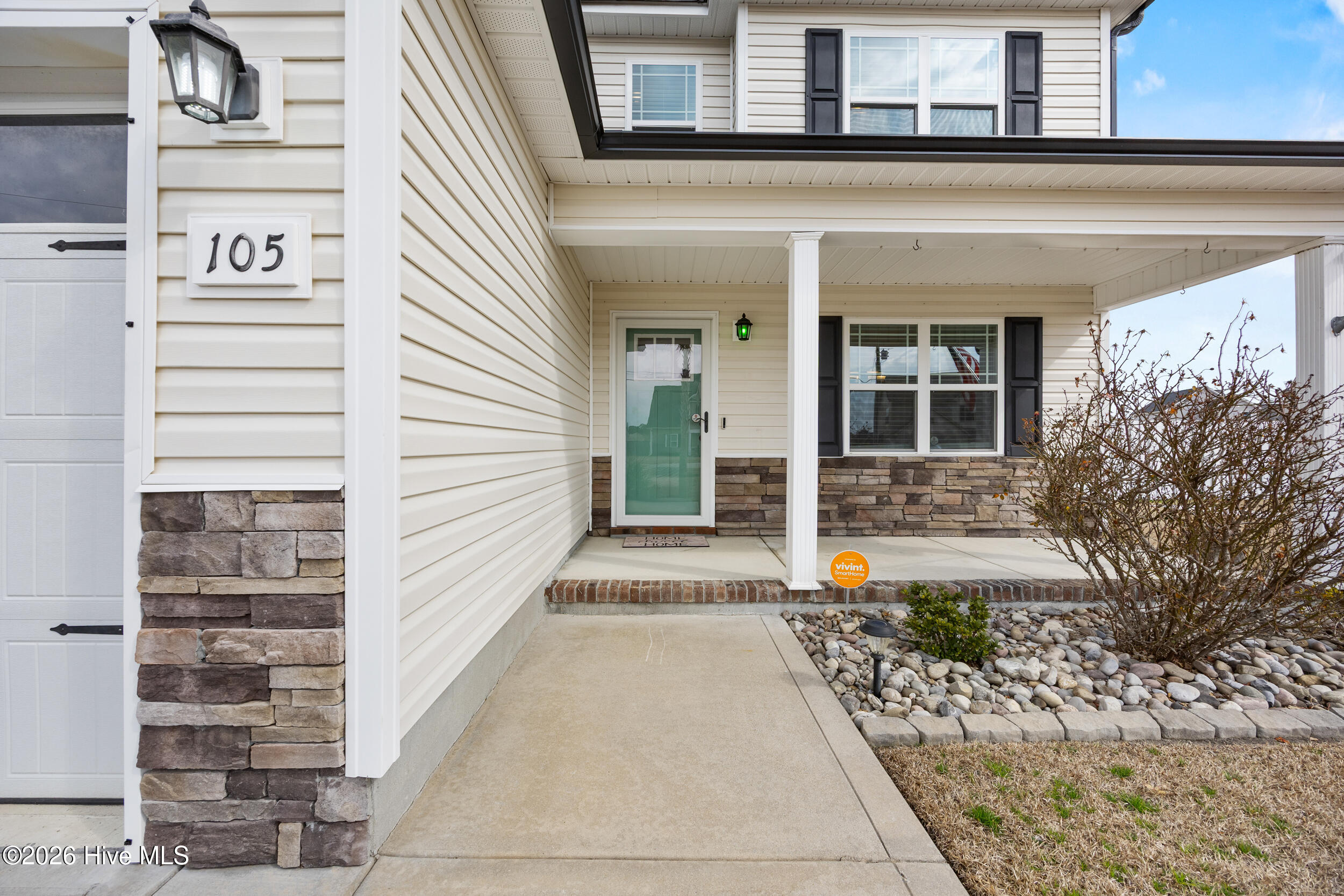 105 Barnhouse Road Jacksonville, NC 28546 - Photo 5 of 56 5_front entryway