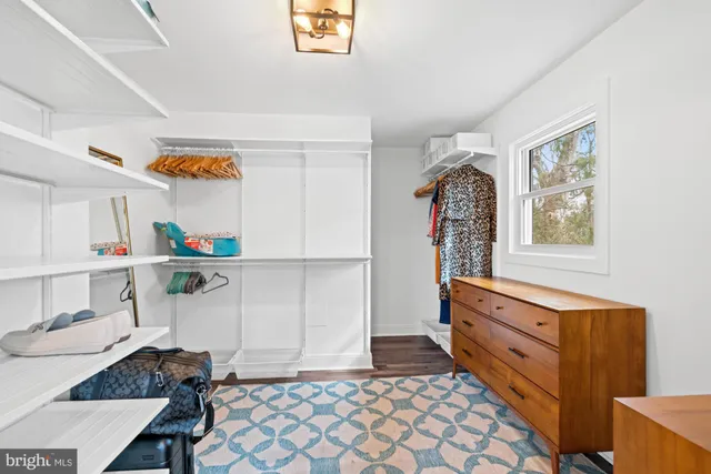 $1,195,000 | 9817 Fernwood Road, Bethesda, MD 20817