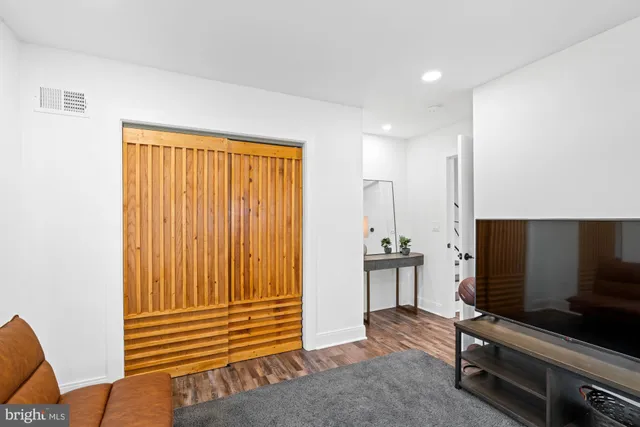 $1,195,000 | 9817 Fernwood Road, Bethesda, MD 20817