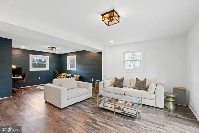 $1,195,000 | 9817 Fernwood Road, Bethesda, MD 20817