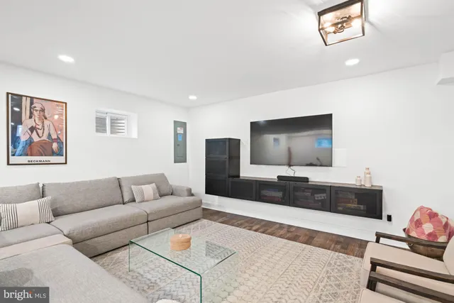 $1,195,000 | 9817 Fernwood Road, Bethesda, MD 20817