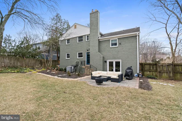 $1,195,000 | 9817 Fernwood Road, Bethesda, MD 20817