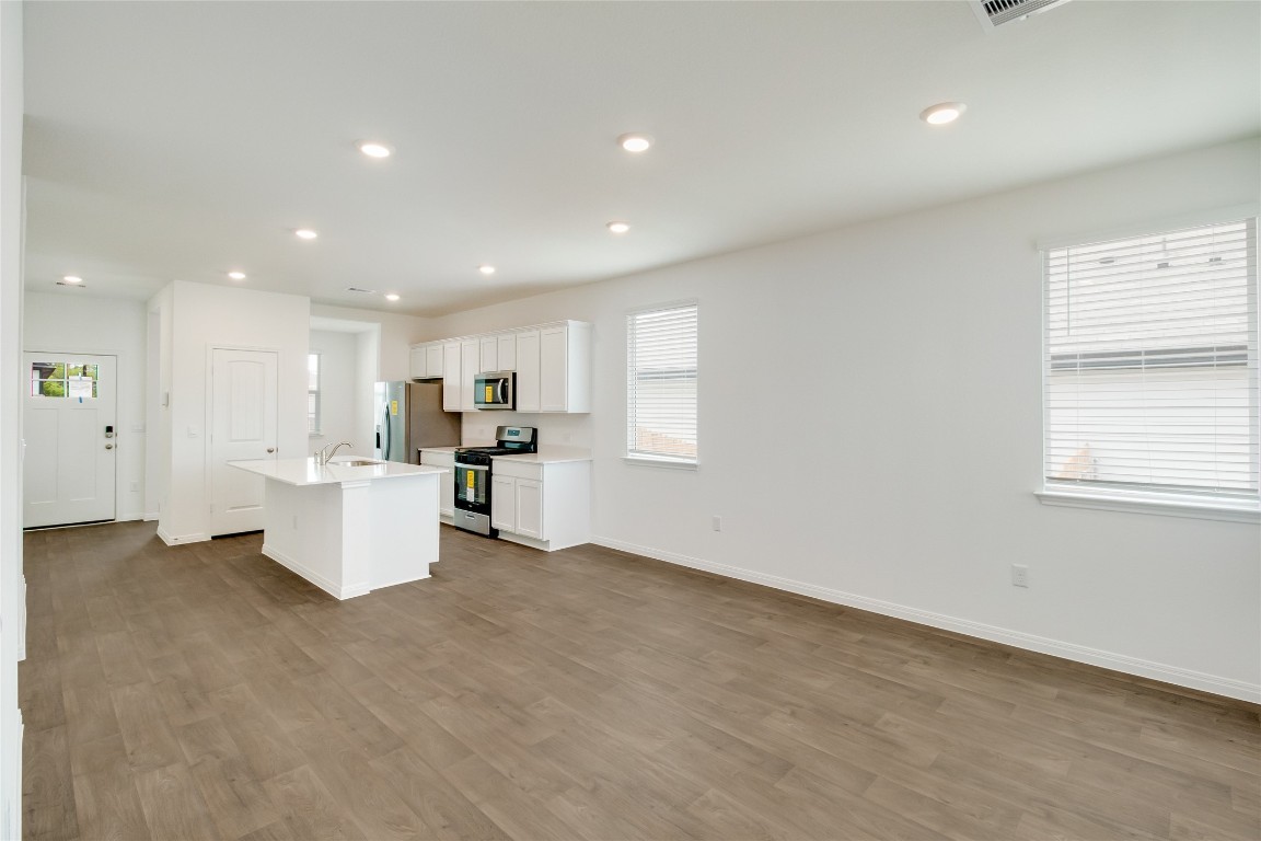 203 Balmorhea Street Kyle, TX 78640 - Photo 7 of 22