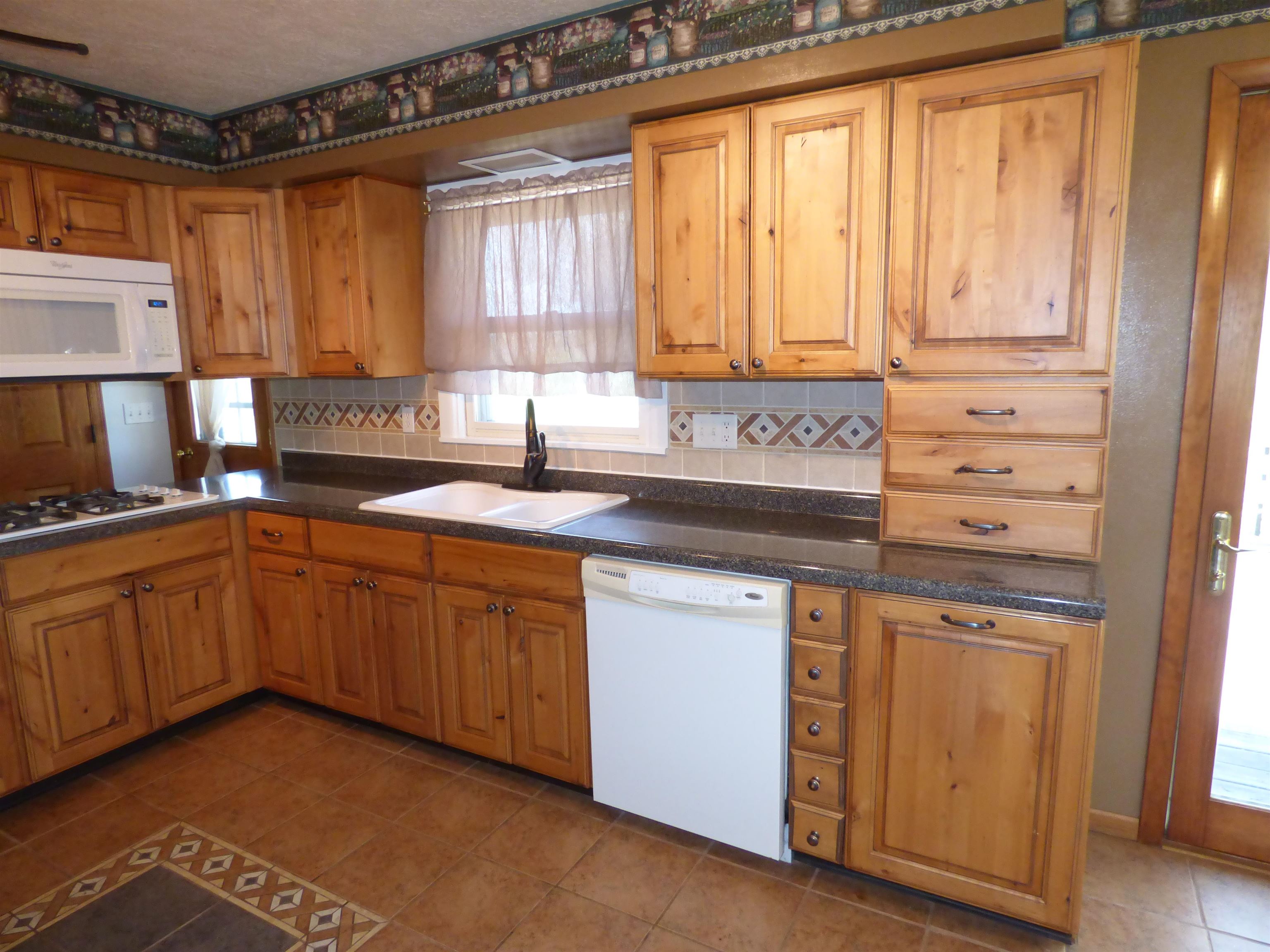 532 South Ward Street Stockton, IL 61085 - Photo 4 of 56 Gallery Image 4